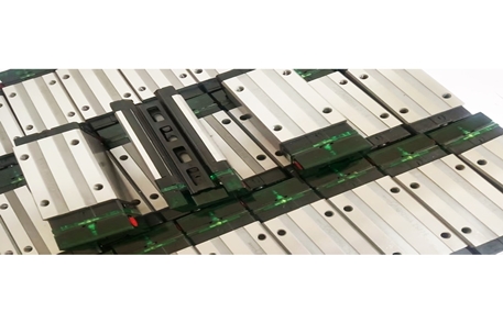 Nouveau produit | Guide linéaire avec cartouche d'huile